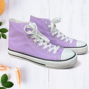 Lilac shoes